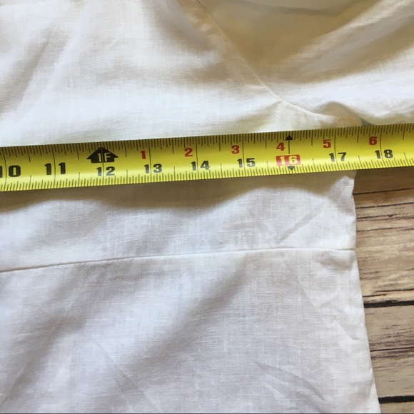 JOA Los Angeles cold shoulder top - Picture 7 of 8